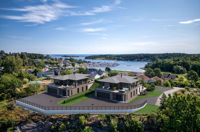 To eneboliger med sjøutsikt på Nøtterøy
