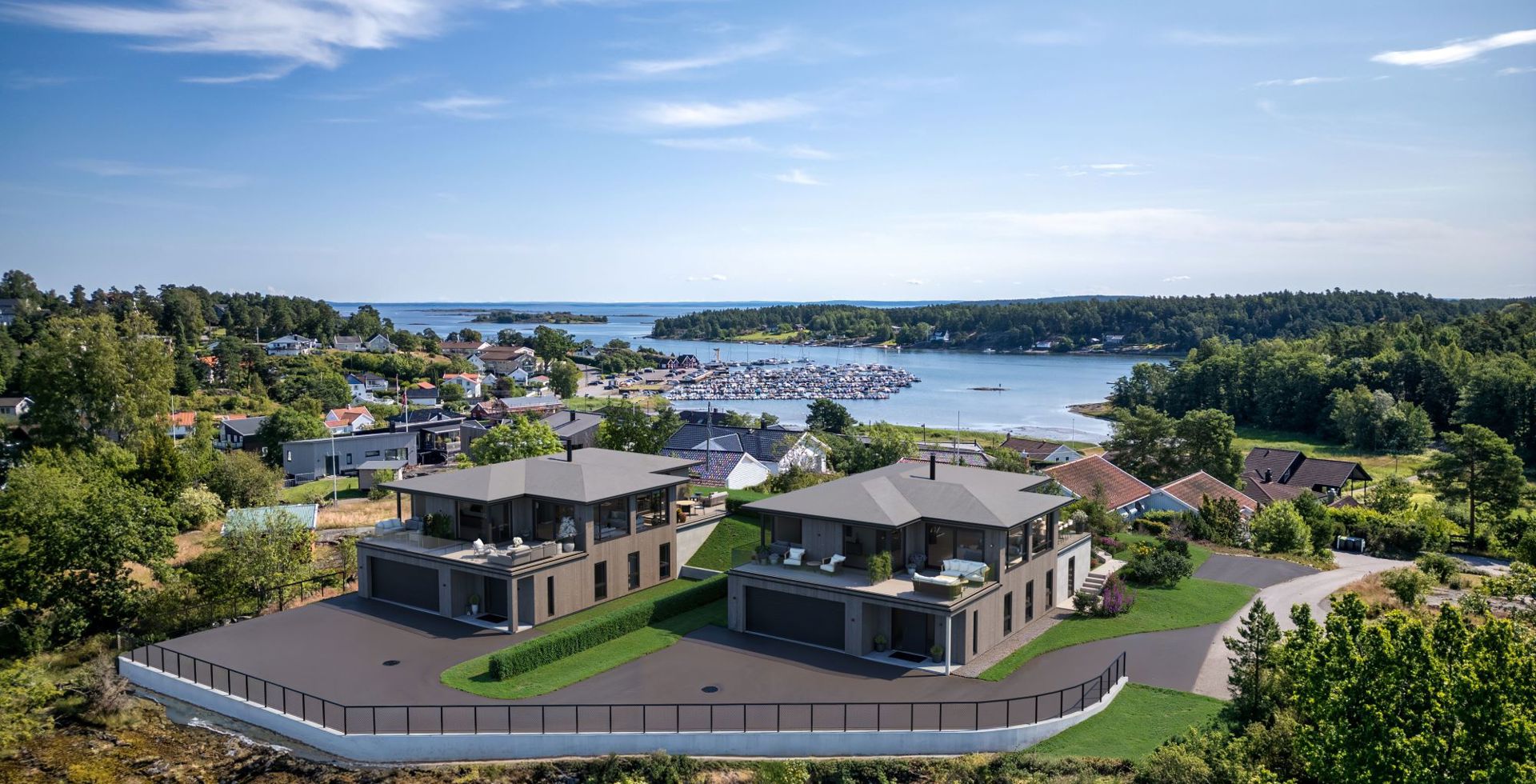 To eneboliger med sjøutsikt på Nøtterøy