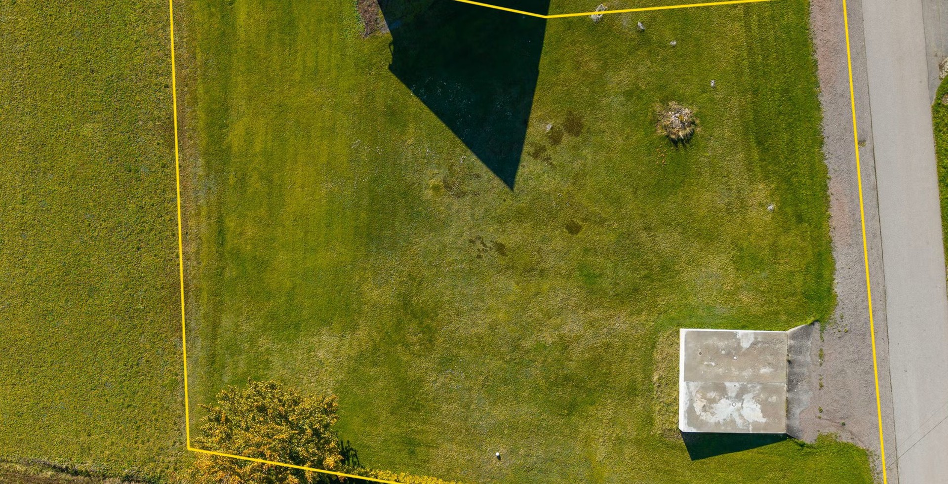 Nydelig, solrik og romslig tomt med utsikt til Akersvannet i Stokke