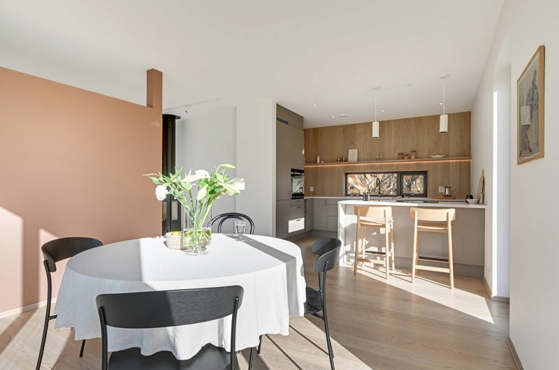 Enebolig med 2 etasjer i Lefsrødåsen, Revetal