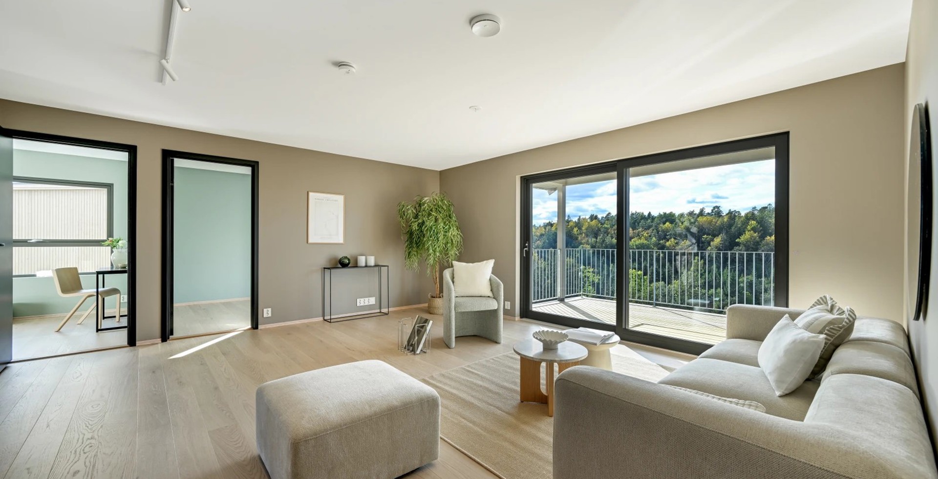 Enebolig med 2 etasjer i Lefsrødåsen, Revetal